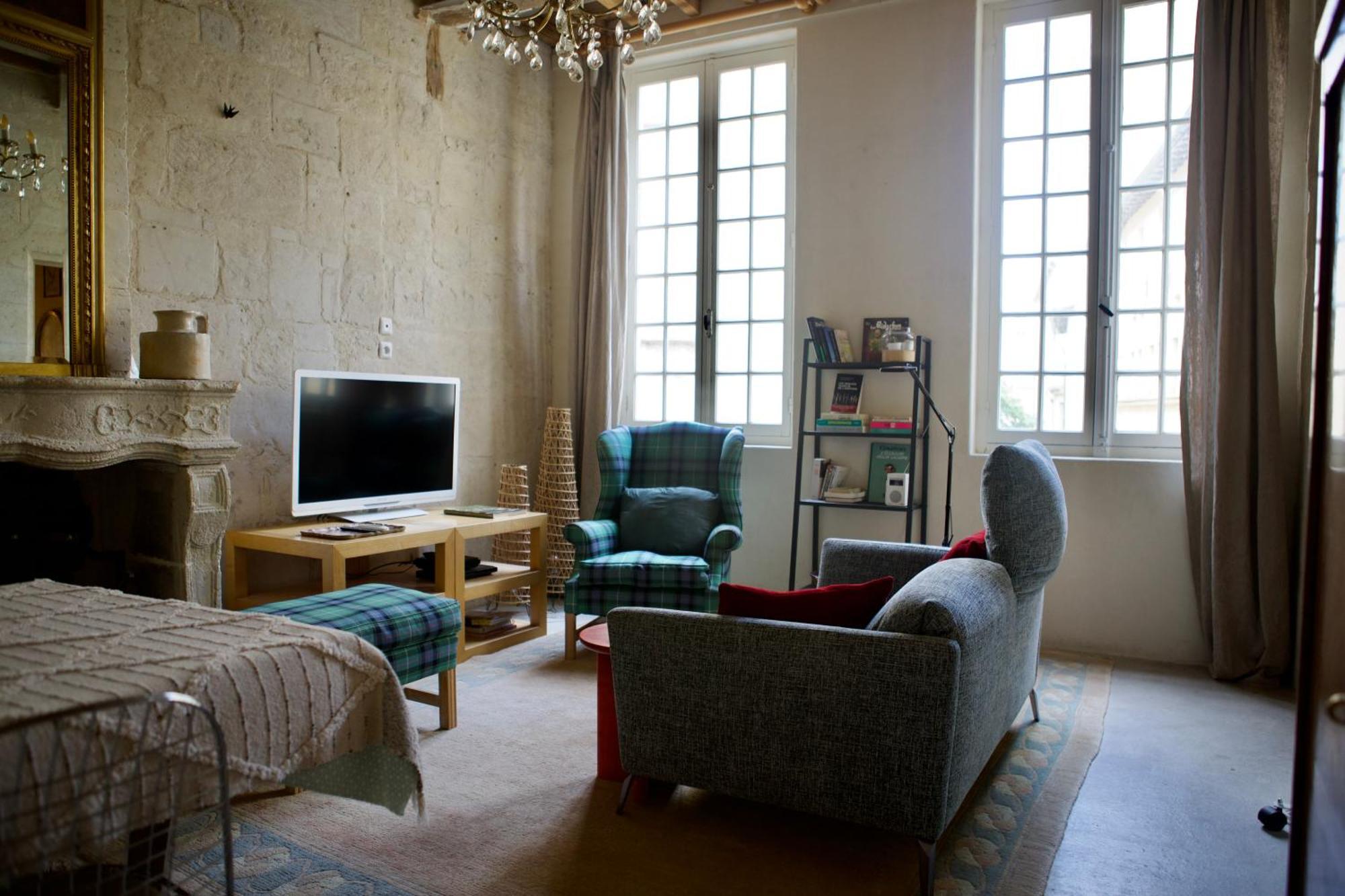 Bon Jour Uzes Apartamento Exterior foto
